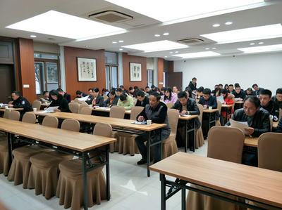 南陽街道召開今冬明春火災(zāi)防控工作暨專職網(wǎng)格員培訓會議